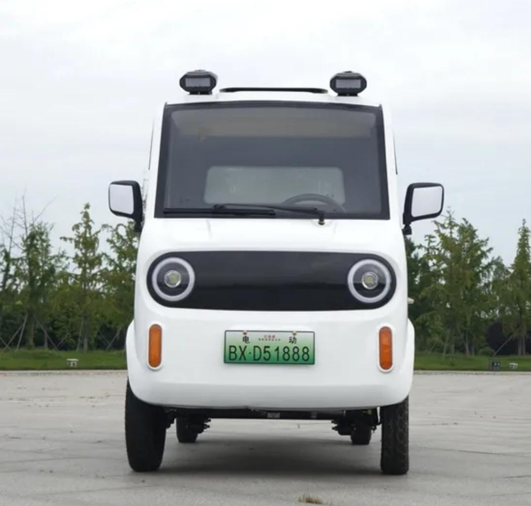 f94d6e8a-181f-4976-bb64-0053070a6bce Triciclu Electric STIV EN 3, fără permis, 45 km/h, alb - imagine 1